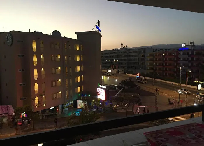 דירה 4th Floor Yumbo Centrum *