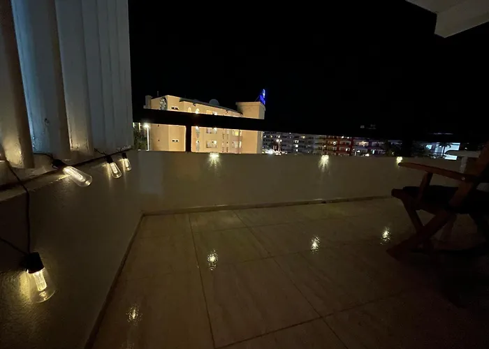 4th Floor Yumbo Centrum شقة بلايا ديل إنغلز